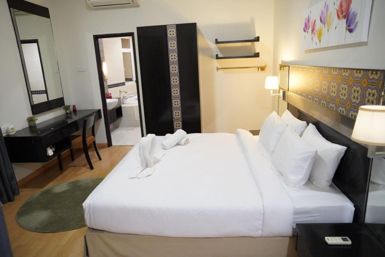 The Luxe 2 Bedrooms